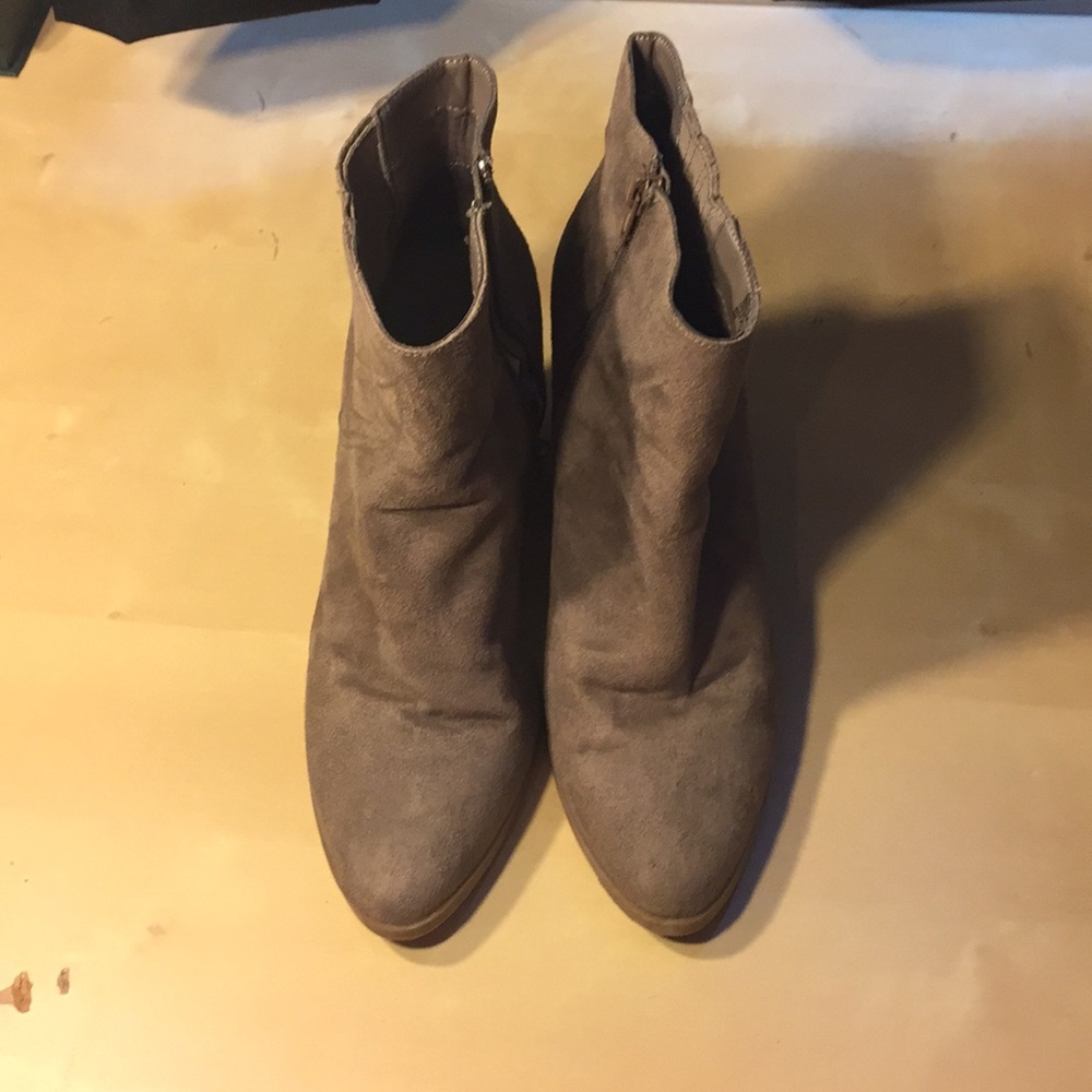 Suede boots